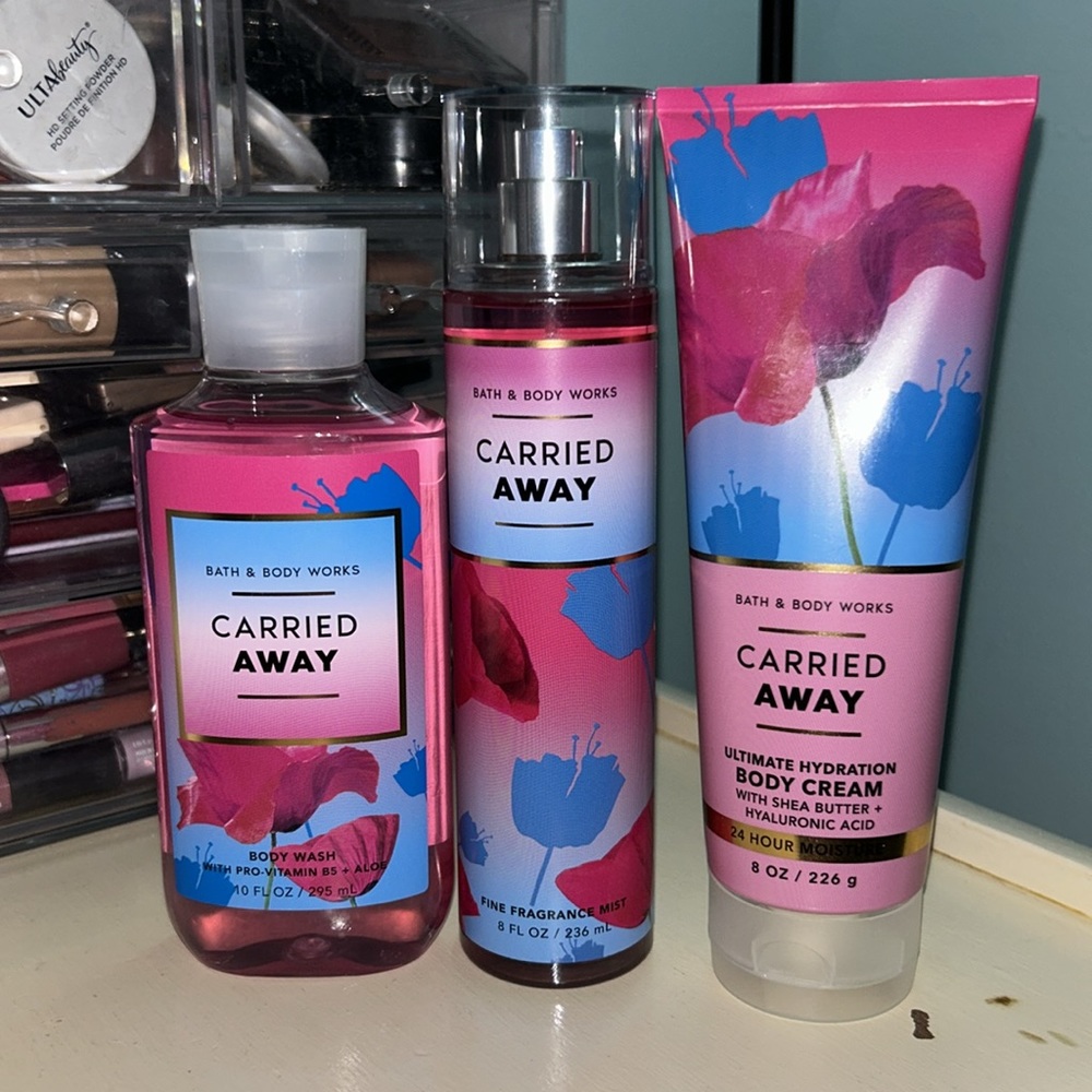 Bath and Body Works Carried Away Set